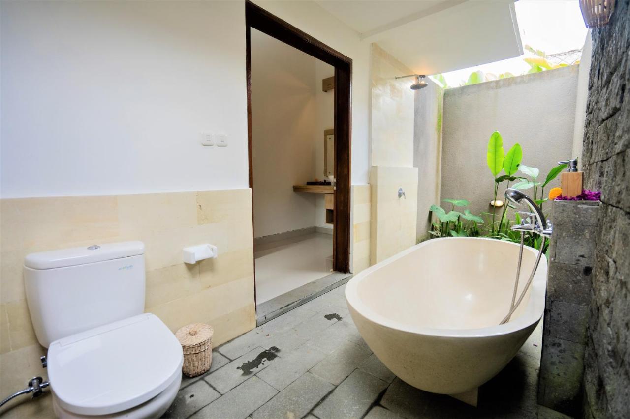 Three Gold Luxury Private Villas Ουμπούντ Εξωτερικό φωτογραφία
